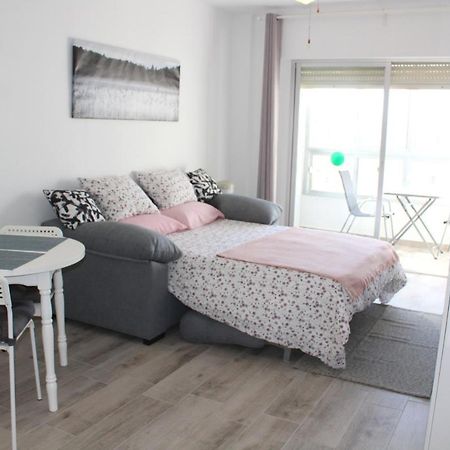 Charming Studio Nerja With Pool 外观 照片
