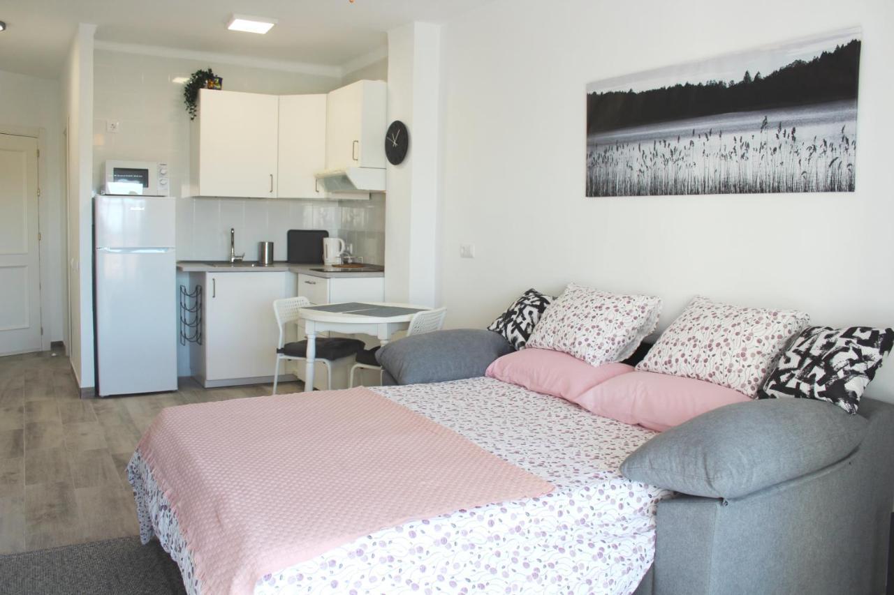 Charming Studio Nerja With Pool 外观 照片