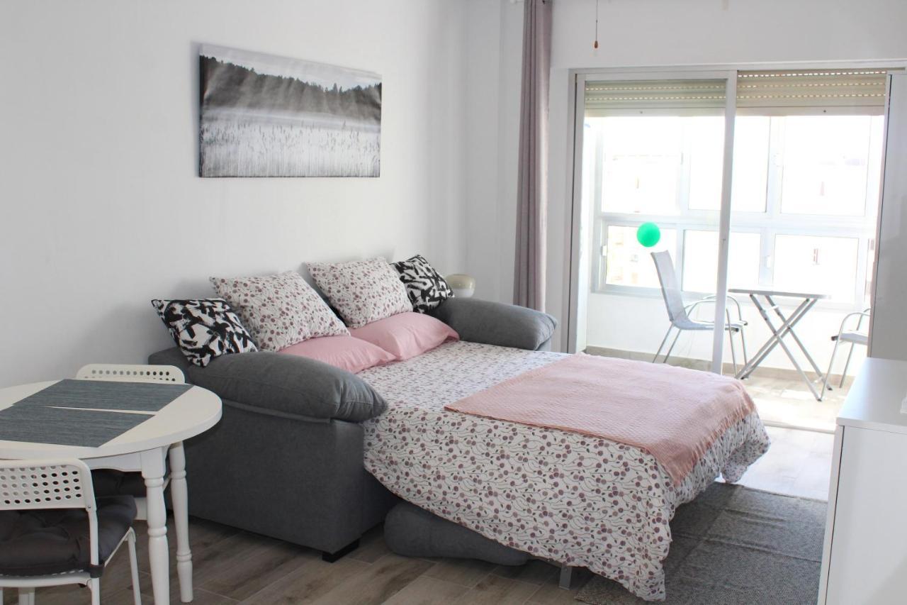 Charming Studio Nerja With Pool 外观 照片